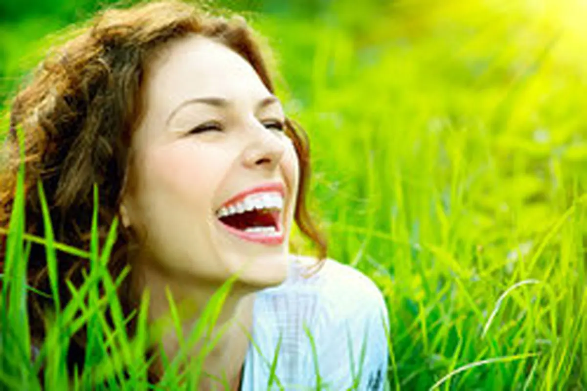 آیا ۱۵ دقیقه خندیدن ۲ ساعت کم خوابی را جبران میکند؟