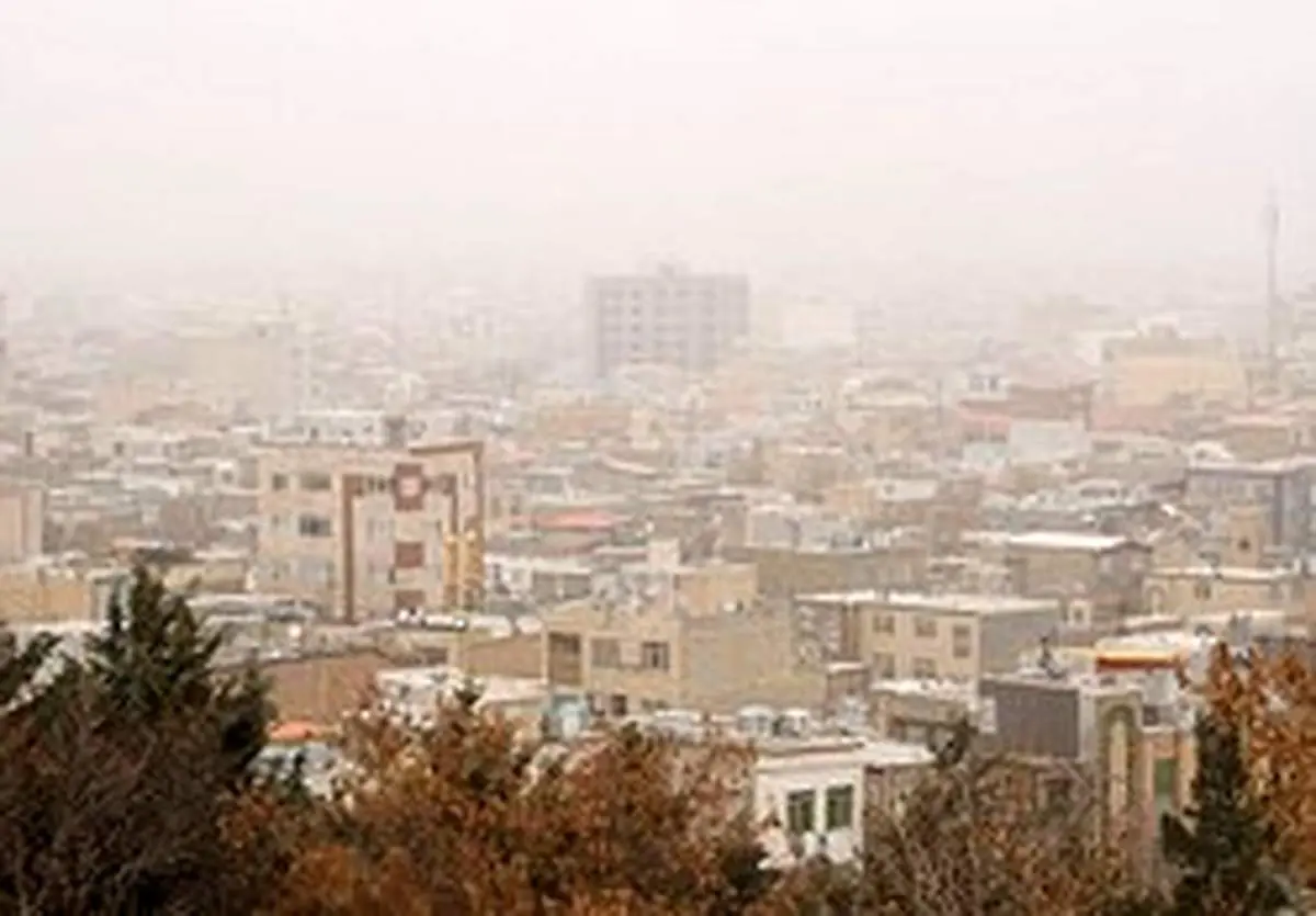 آلودگی هوا ادارات دولتی و بانکهای کرمان را به تعطیلی کشاند