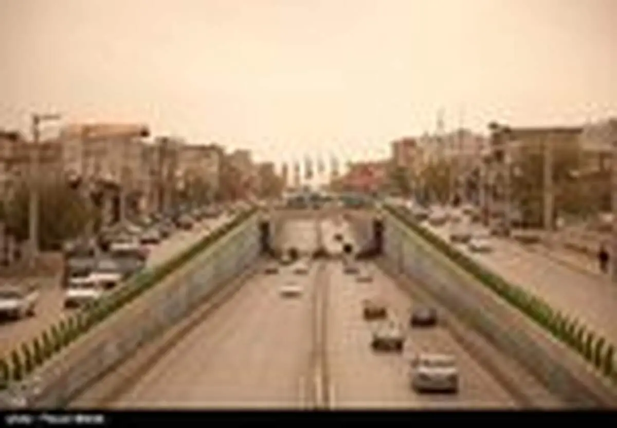 هجوم ریزگرد‌ها به کرمانشاه