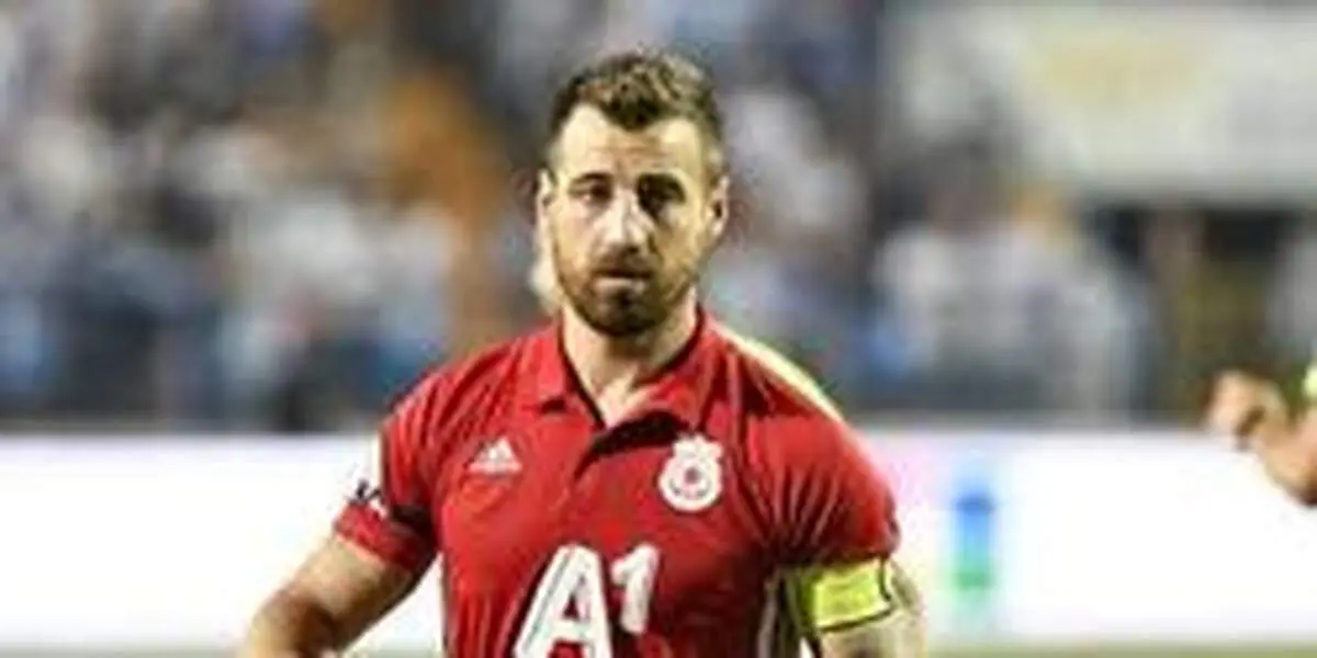 عواقب کرونا؛ مدافع خارجی استقلال خواهان فسخ قراردادش شد!