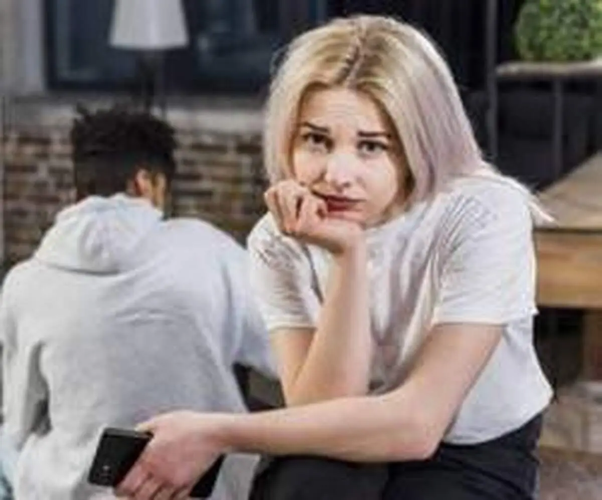 بهترین رفتار و برخورد با همسر منزوی