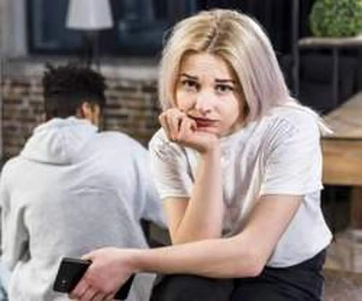 بهترین رفتار و برخورد با همسر منزوی