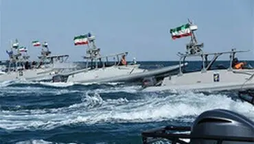 سنتکام: ۱۱ شناور ایرانی در خلیج فارس به ۶ کشتی جنگی آمریکا نزدیک شدند