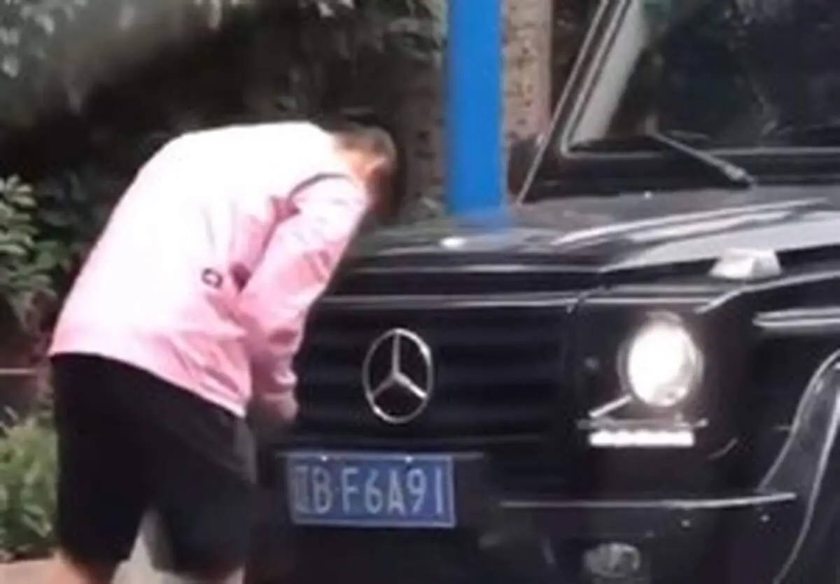 بازیکن چینی به‌خاطر مخدوش‌کردن پلاک خودرو اخراج شد!