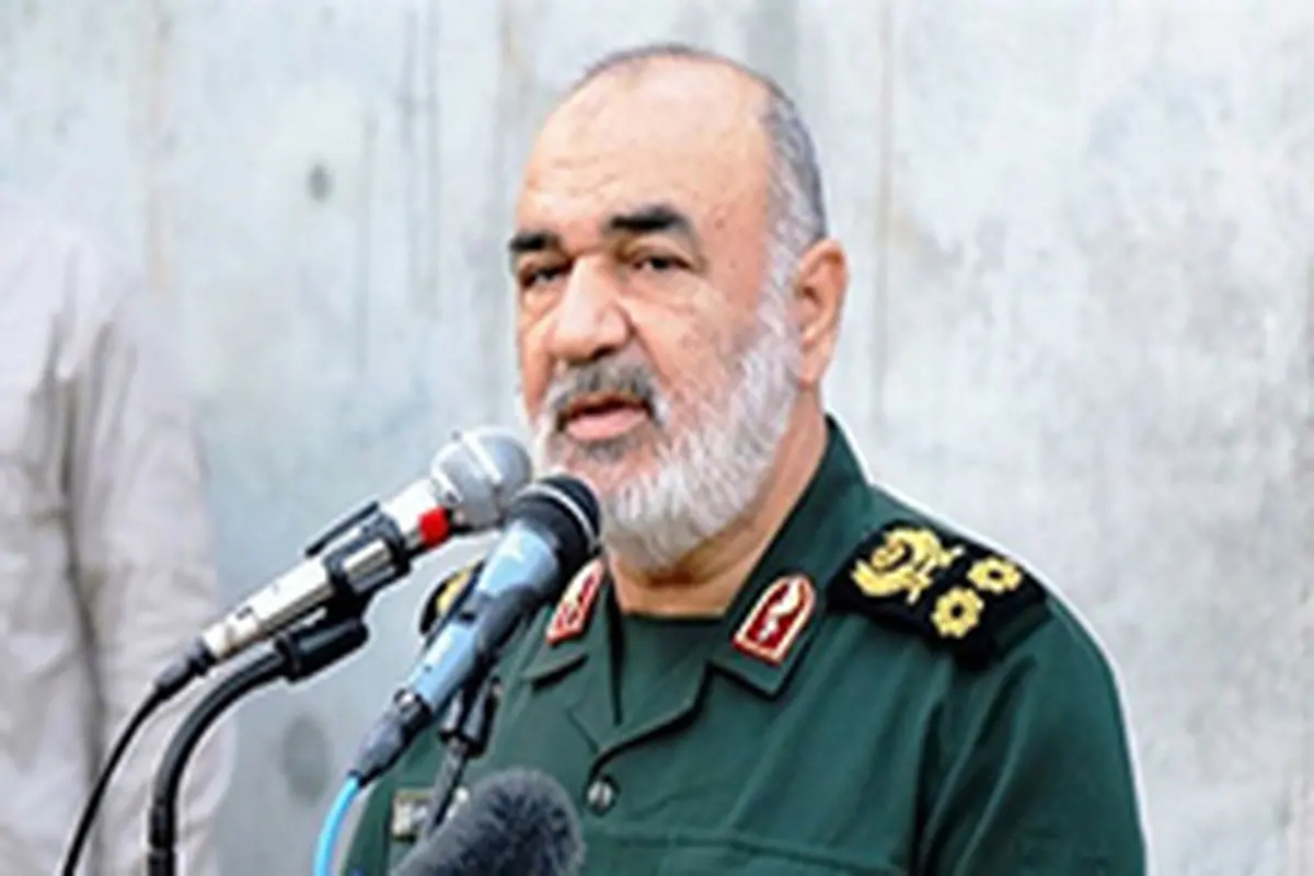 سرلشکر سلامی:نقش آفرینی‌های ارتش عزت و اقتدار ملت ایران را دوچندان کرده است
