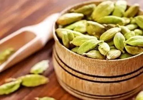 ادویه‌ای شگفت‌انگیز برای کنترل قند خون و خوشبو کردن دهان


