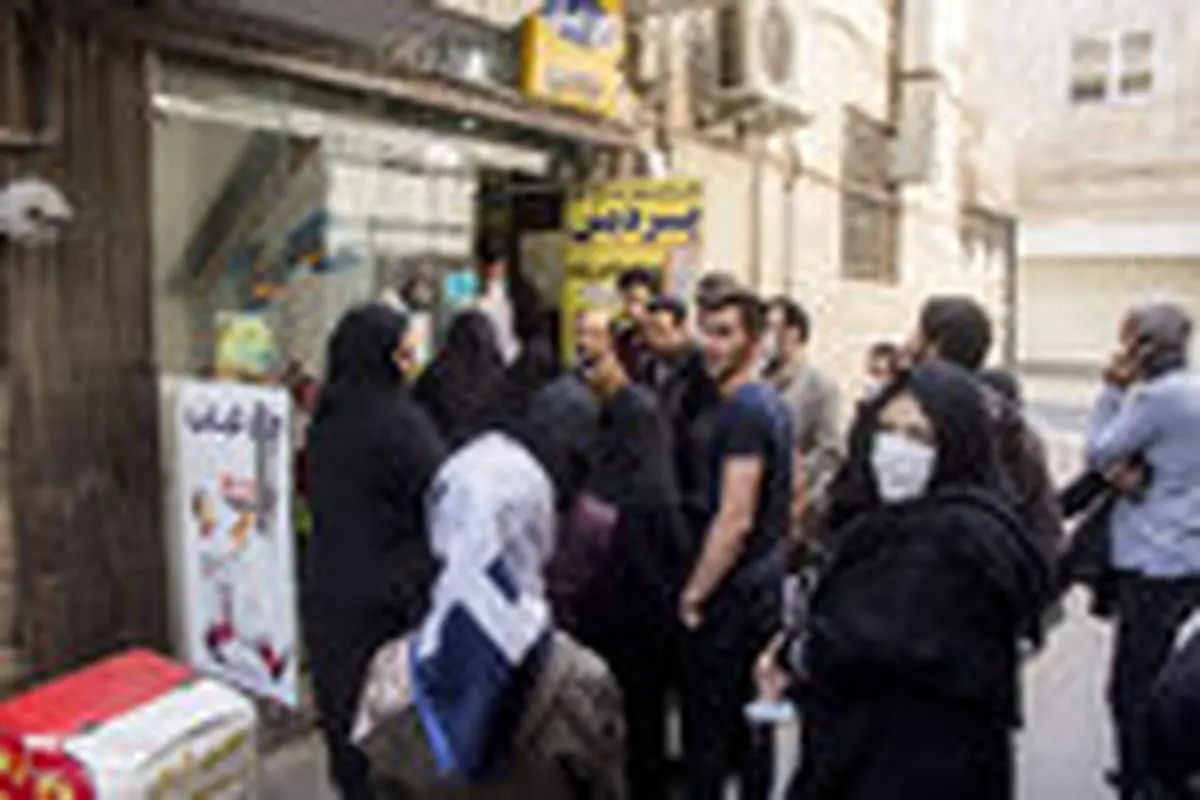صف طولانی خرید سیم کارت