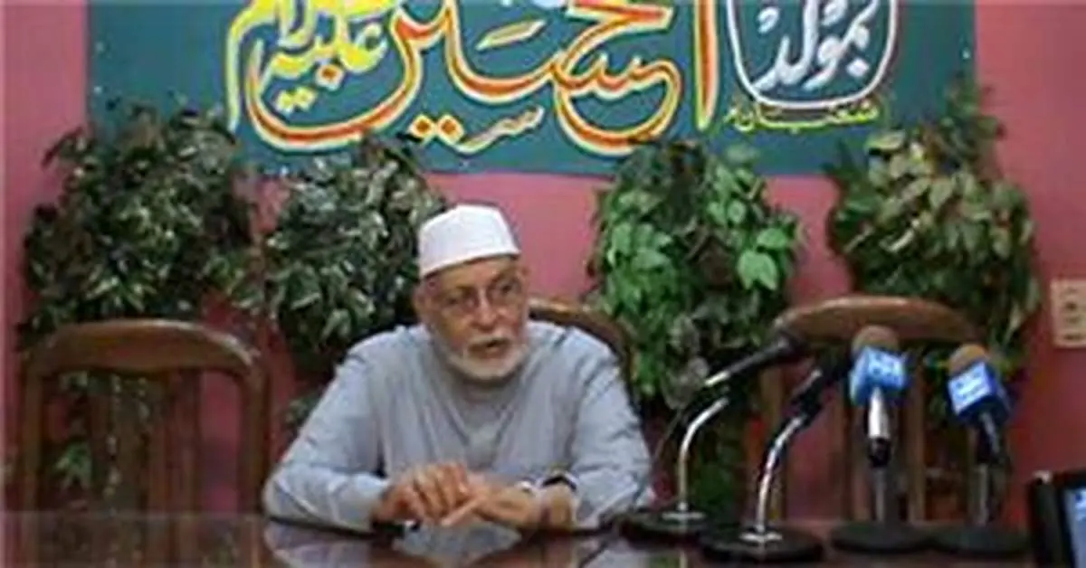 "به احمدی‌نژاد گفتم چگونه خیابانتان را به اسم كسی گذاشته‌اید كه تكفیرتان می‌كند؟"