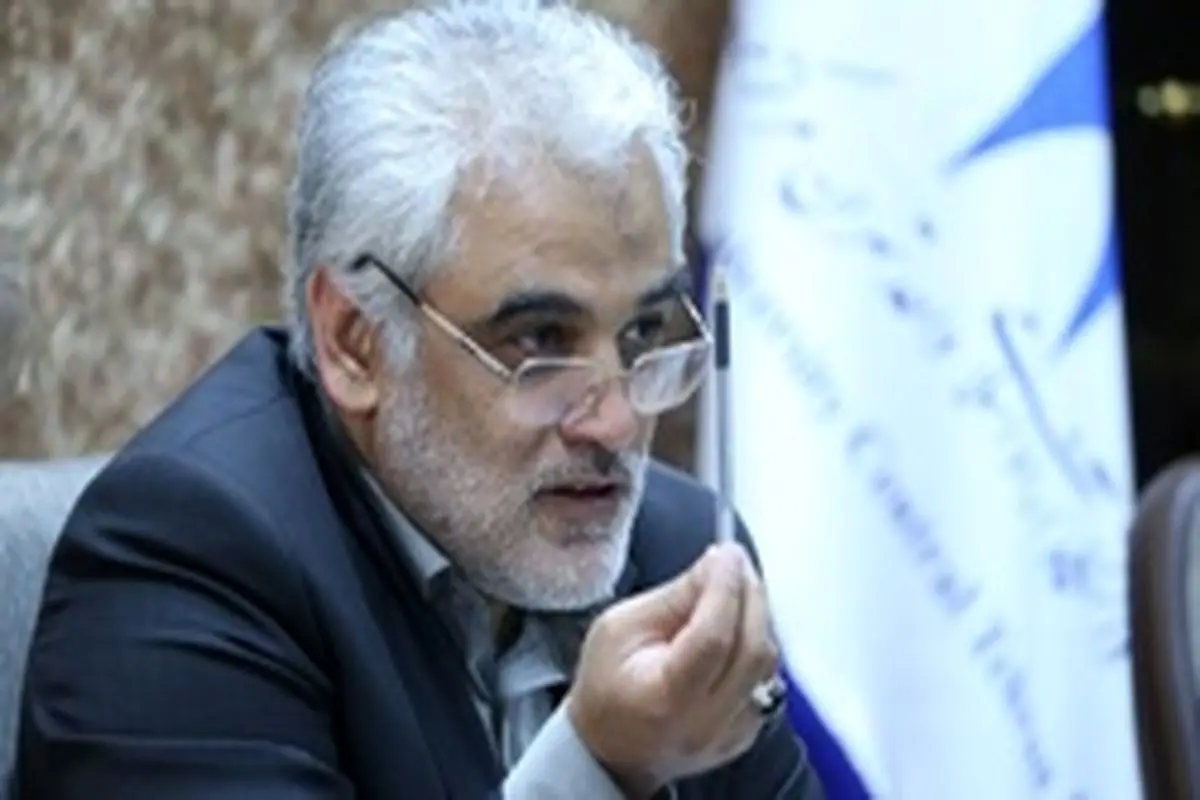 طهرانچی :شرایط دفاع از پایان نامه در دانشگاه آزاد/ امتحانات حضوری برگزار می شود