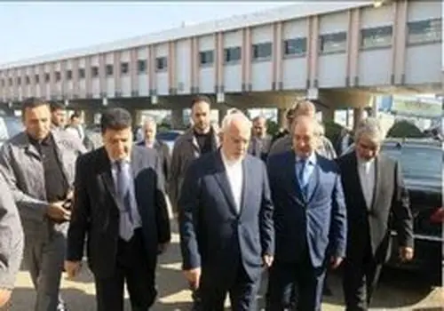 عرضه جوراب با عکس بشار اسد در دمشق/ تصاویر