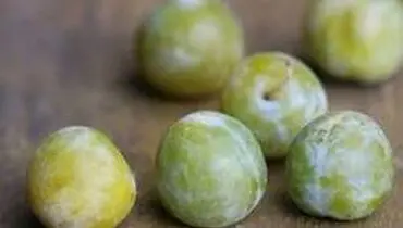 گوجه سبز و چغاله بادوم بخورید، اما با این شرط