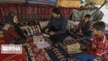 معلم دانش آموزان عشایر بختیاری