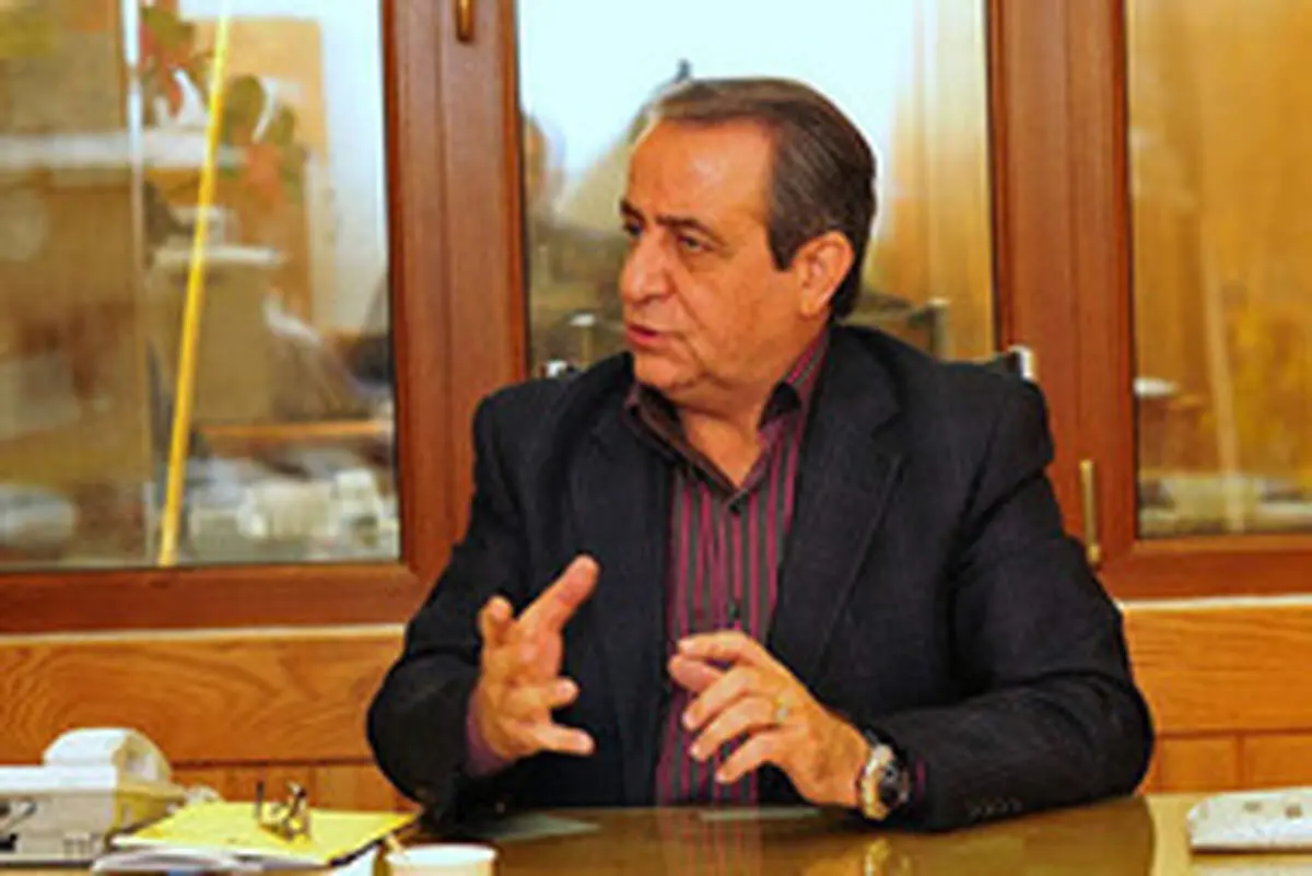 کشتی آرای: نرخ دلار در بازار آزاد ۱۶ هزار و ۳۷۰ تومان است
