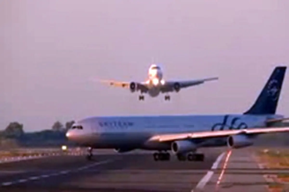 خلبان شجاع جان مسافران را از مرگ حتمی نجات داد+ویدیو