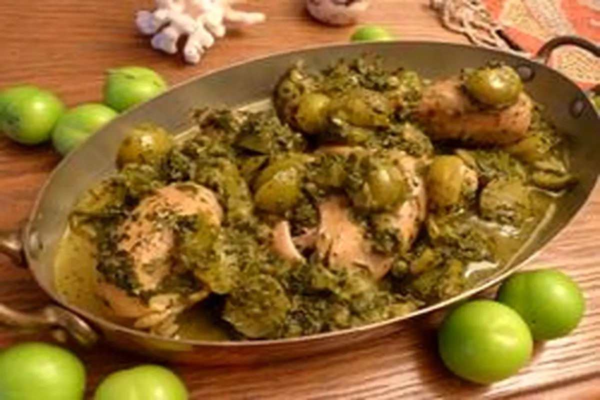 طرز تهیه خورشت گوجه ‌سبز