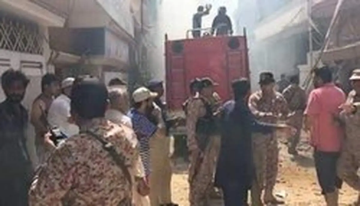 گزارشی از حضور مسافر ایرانی در هواپیمای سقوط کرده کراچی نداشتیم