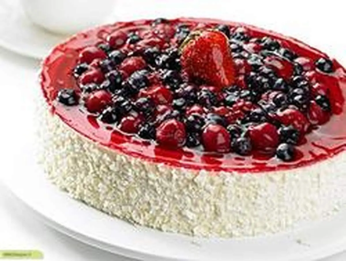 طرز تهیه کیک تمشک خوشمزه و لذیذ