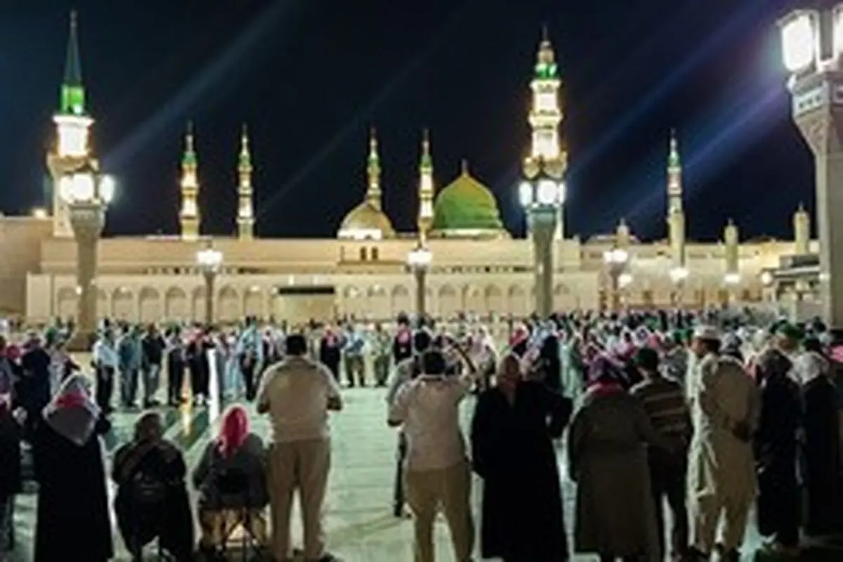بازگشایی مسجد النبی (ص) بعد از ۷۴ روز+تصویر