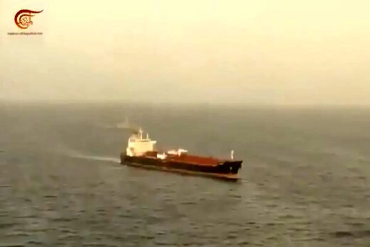 ویدیو / اسکورت نفتکش ایرانی «کلاوِل» توسط نیروهای مسلح ونزوئلا