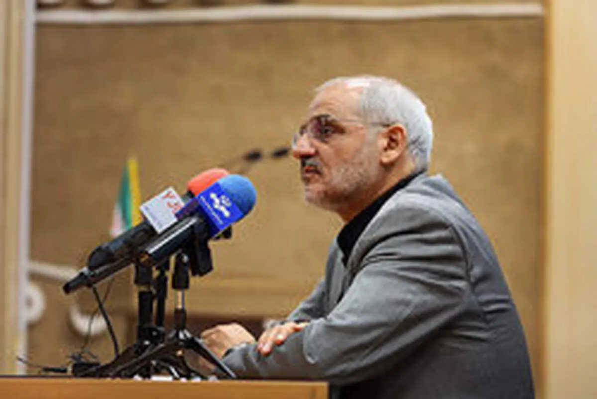 احتمال بازگشایی مدارس از شهریور ماه