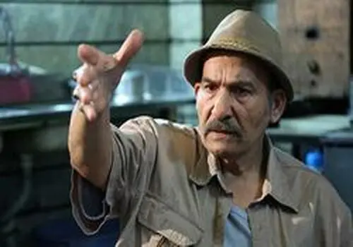 خاطره جالب محمدرضا داودنژاد از بازی با مادرش و برادرزاده‌اش + فیلم
