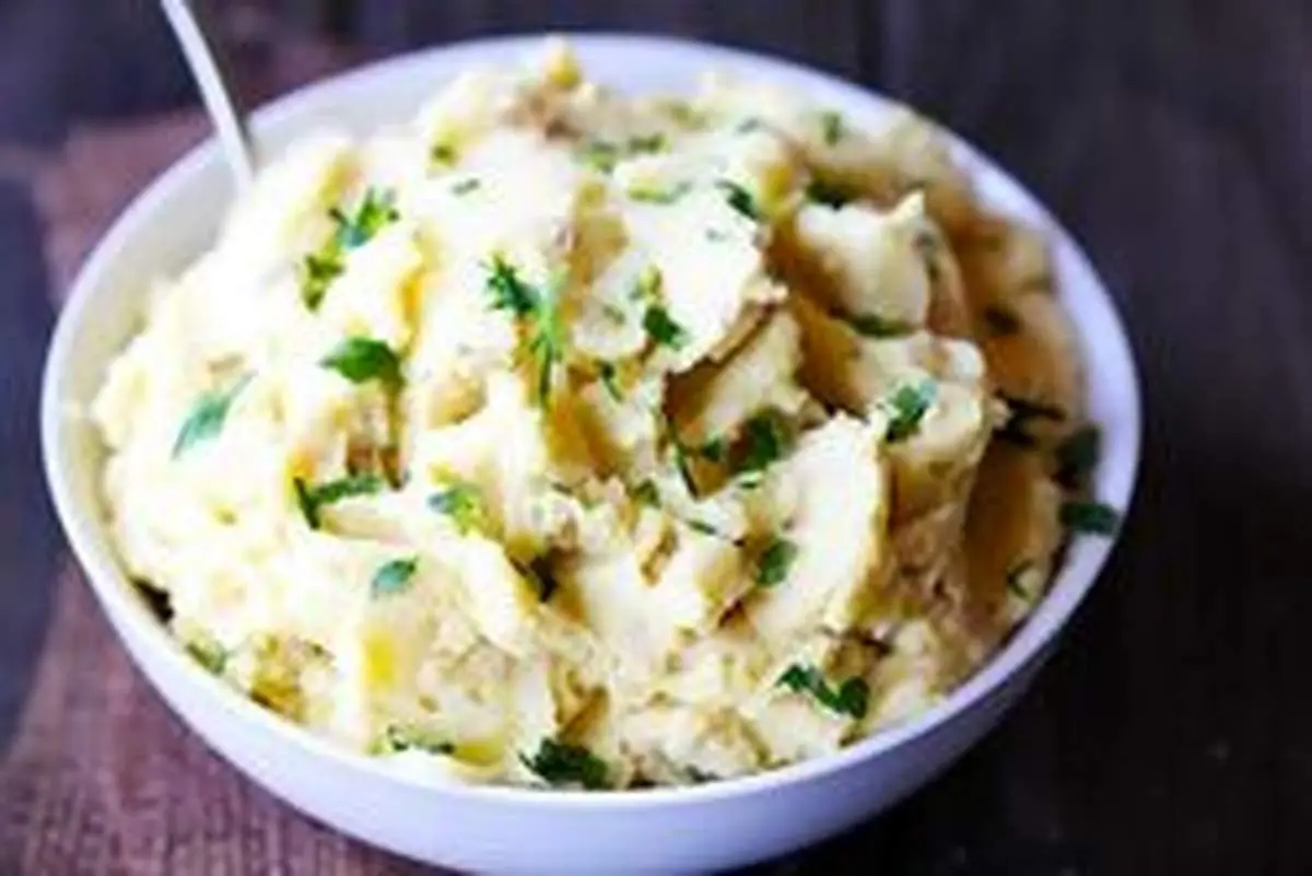 طرز تهیه پوره سیب زمینی مجلسی