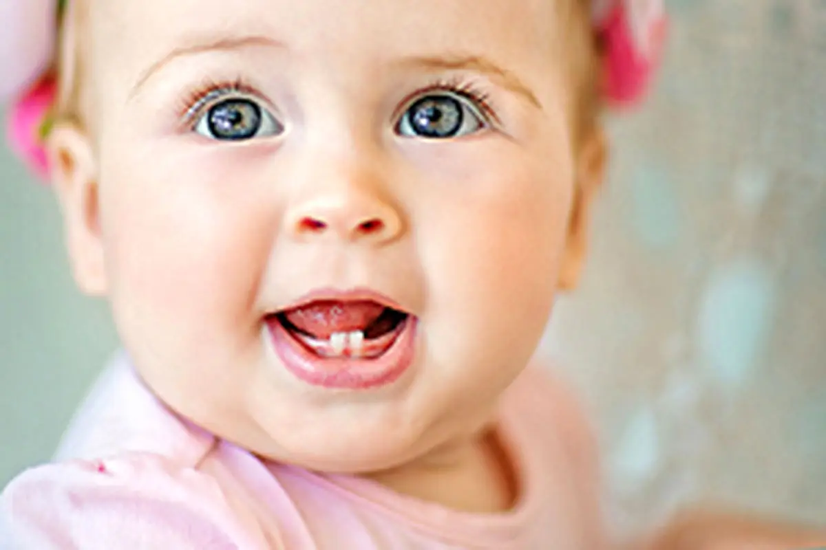 علائم دندان در آوردن نوزاد چیست؟