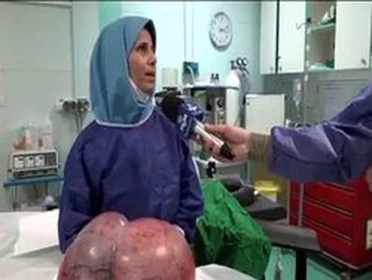 خارج کردن توده ۱۱ و نیم کیلویی از بدن یک بانو ۱۸ ساله