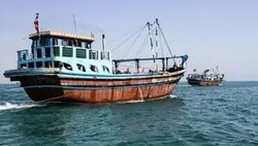 آتش سوزی ۷ لنج در بندرکنگ
