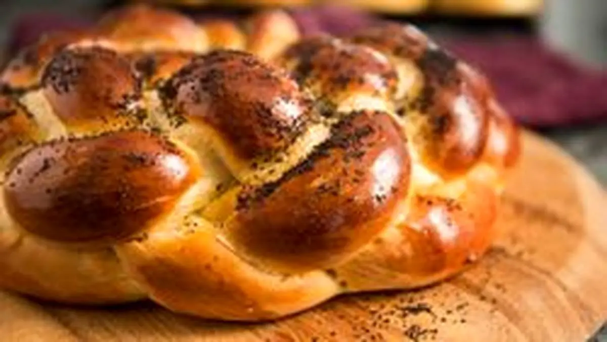 طرز تهیه نان گیسو در منزل