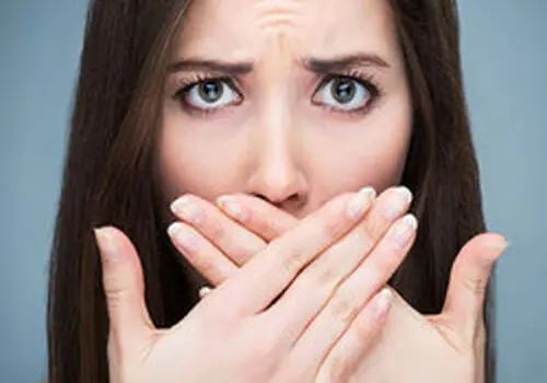 علت مهم تلخی دهان و راهکارهای رفع آن