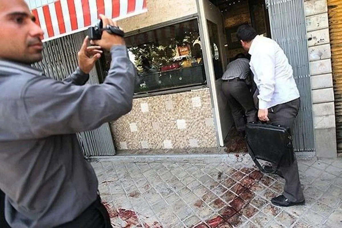 ویدیو| تیراندازی در جریان سرقت مسلحانه از طلافروشی در ملارد