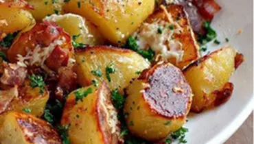 طرز تهیه سیب ‌زمینی برشته با جعفری