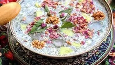 طرز تهیه آبدوغ خیار مجلسی، غذای روزهای گرم