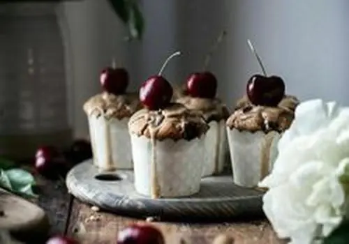 کاپ‌کیک سیب و دارچین؛ عصرانه‌ای گرم در قلب خانه شما!