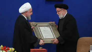روحانی: دولت از خدمت به خانواده شهدا و ایثارگران دریغ نمی کند