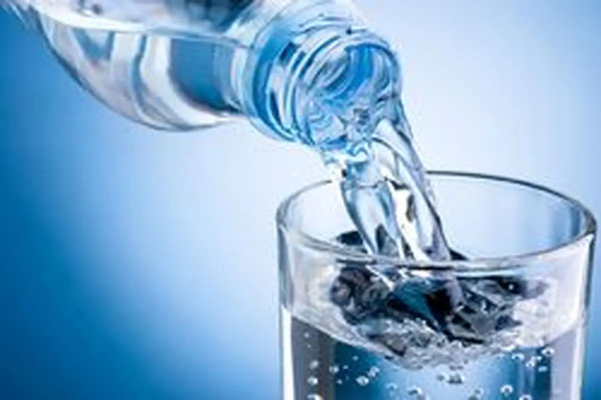 آیا زمانبندی نوشیدن آب اهمیت دارد؟