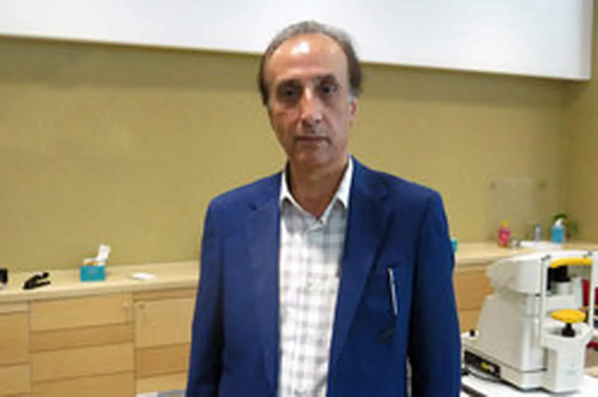 محمدرضا حیاتی از سازش با کرونا و ممنوع الکاری می‌گوید