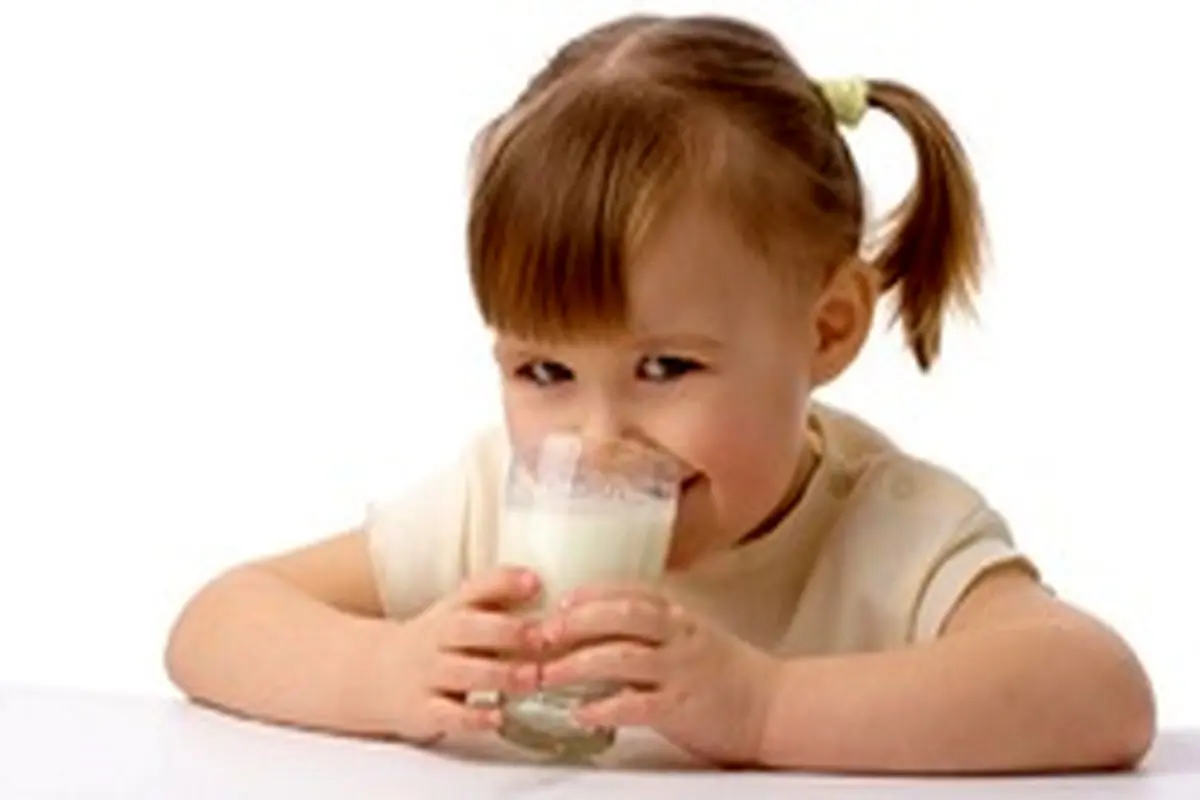 تاثیر مصرف شیر بر استحکام دندان‌ها