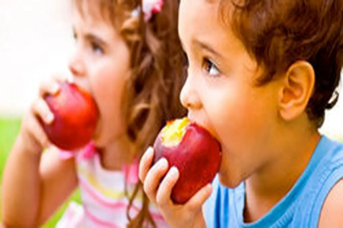 جزییات زمان شروع مصرف میوه و سبزیجات در کودکان
