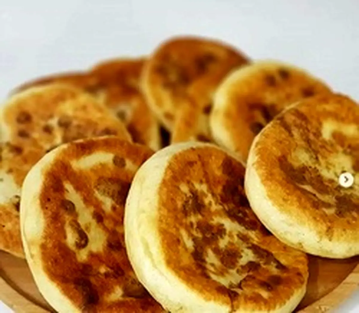 طرز تهیه نان محلی شلیته