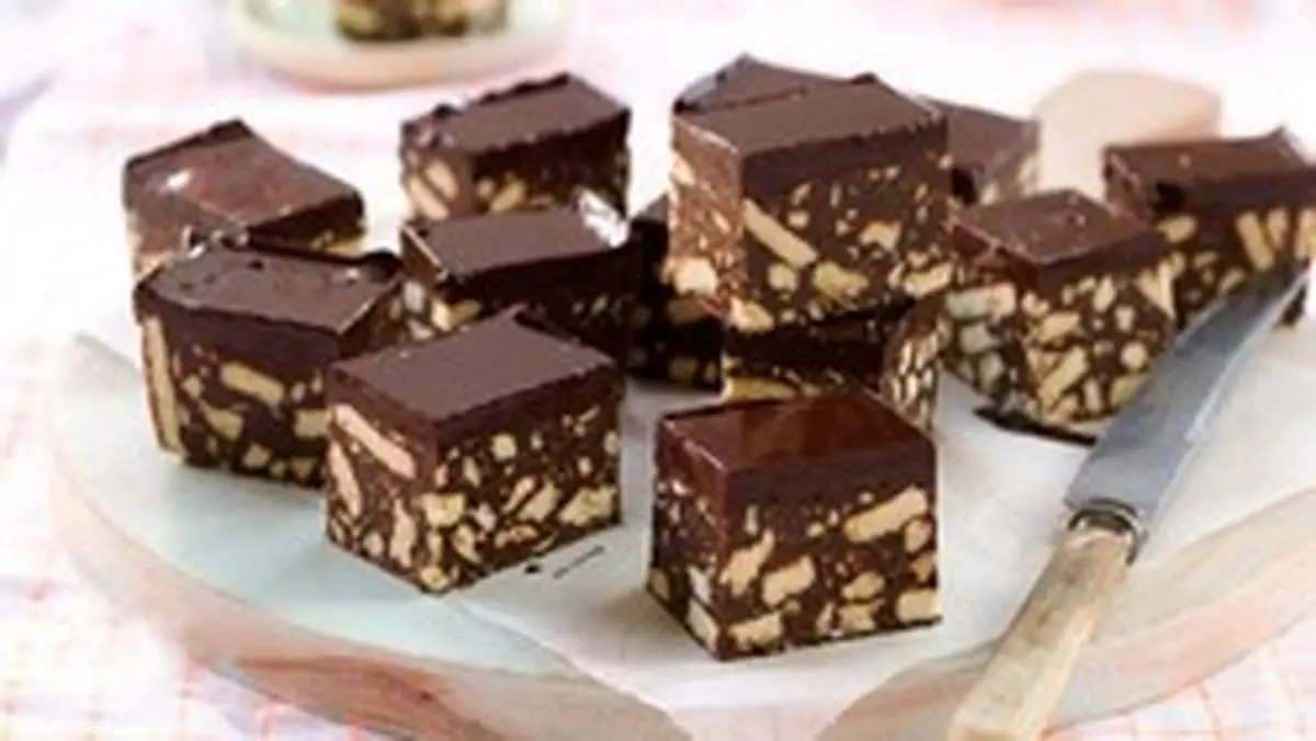 طرز تهیه اسلایس شکلات خوشمزه در خانه