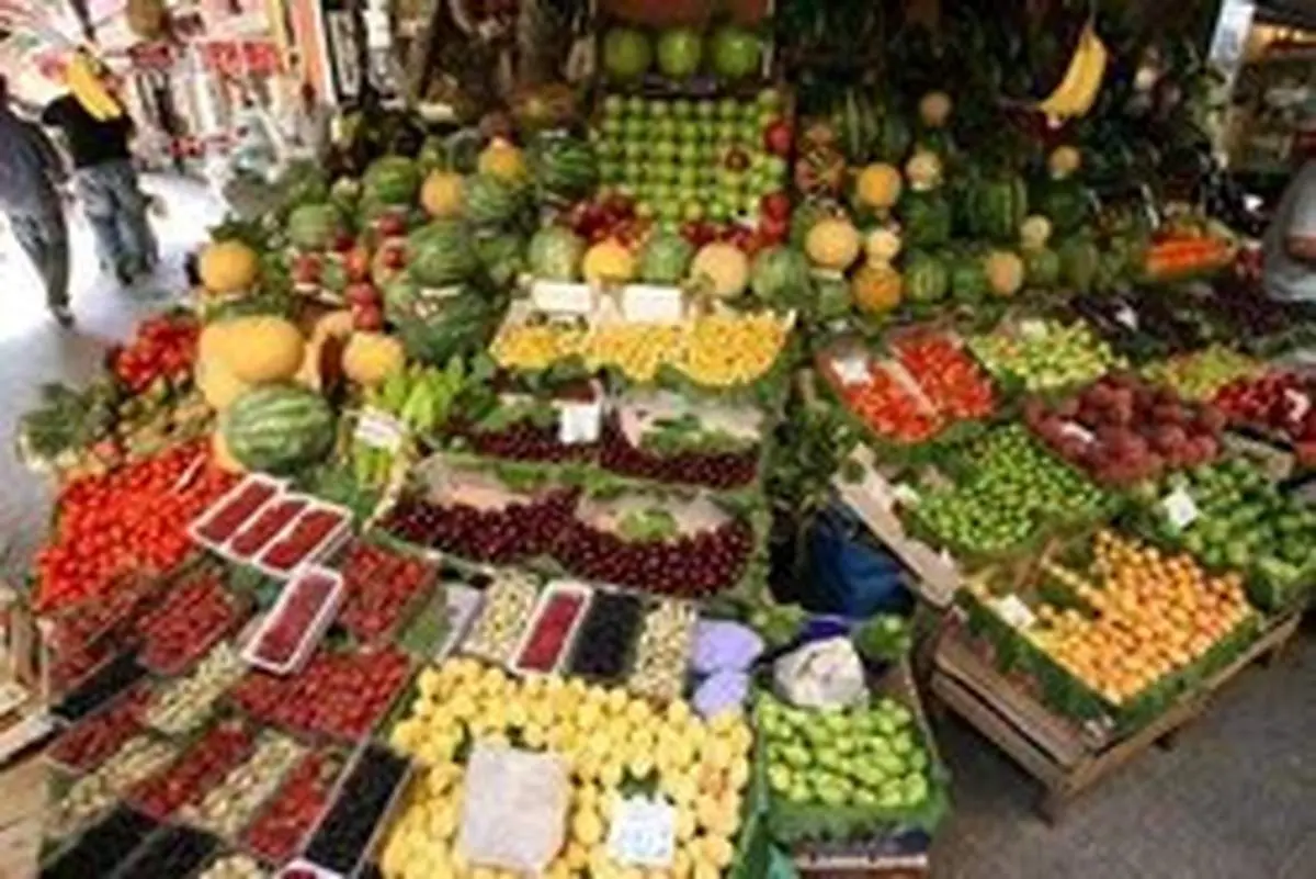 قیمت انواع میوه و صیفی جات در روز یکشنبه ۸ تیر ۹۹ + جدول
