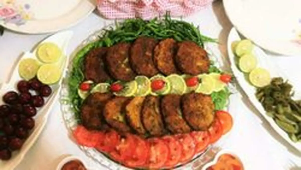 طرز تهیه کتلت چشم بلبلی
