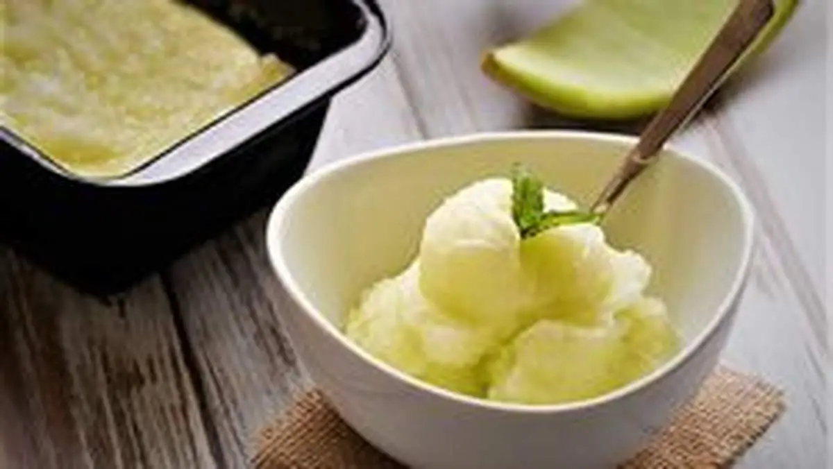 طرز تهیه دسر خربزه خنک و خوشمزه