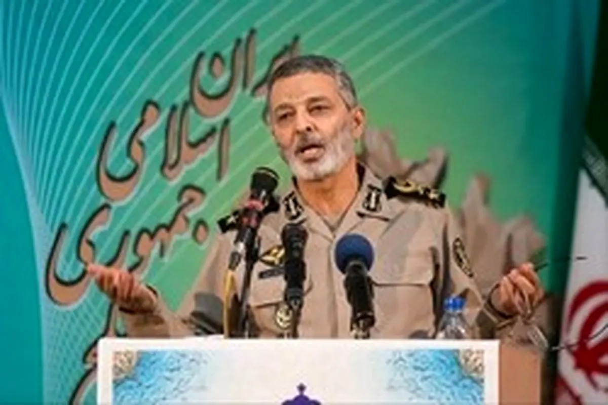 سرلشکر موسوی:ارتش و سپاه بهترین ترکیب دفاعی را ایجاد کرده‌اند
