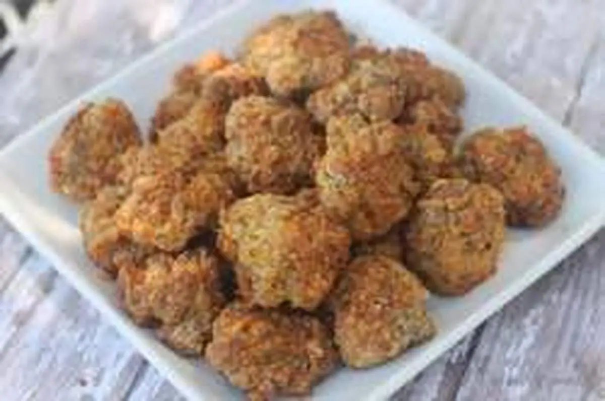 طرز تهیه توپک سوسیس با پنیر چدار