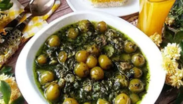 طرز تهیه خورش گوجه سبز خوشمزه