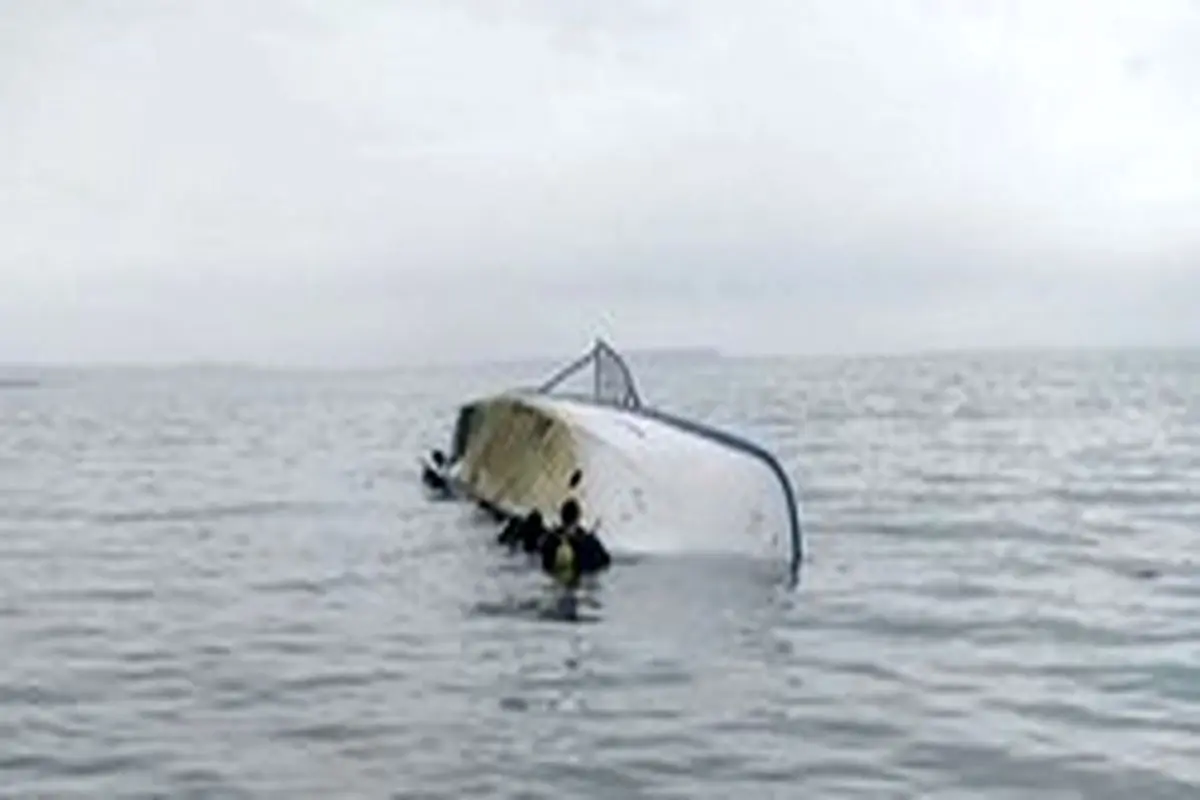 پیدا شدن شش جسد از قایق سانحه دیده حامل مهاجران در دریاچه وان ترکیه