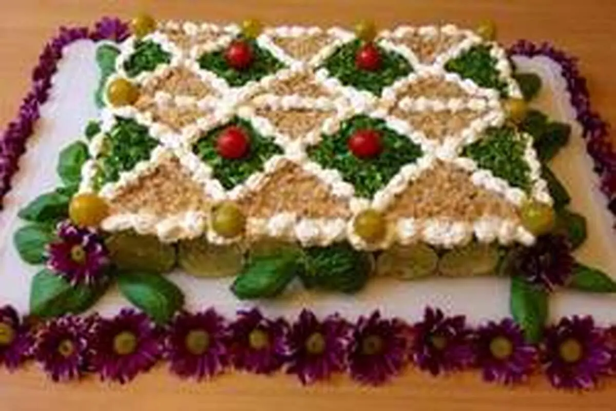 طرز تهیه کیک مرغ و گردو